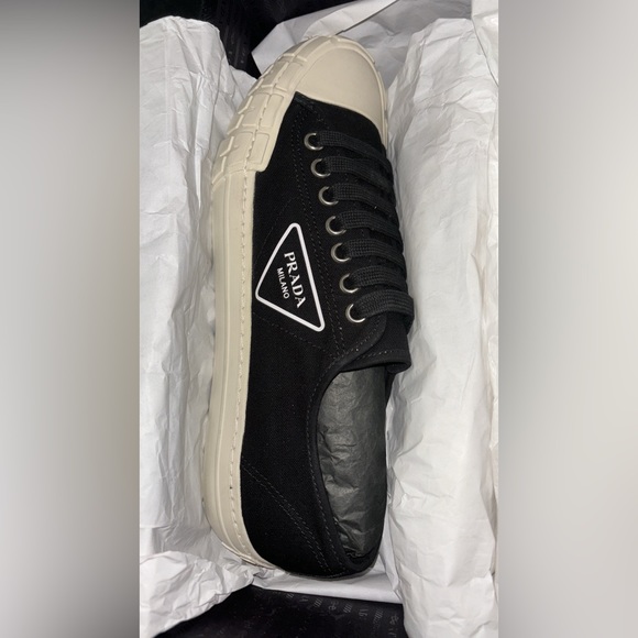 Prada sneakers - Picture 3 of 5